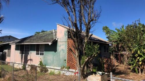 911 Olioli St, Makawao, HI 96768-9742