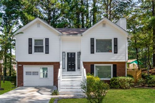 3947 Fennel Cir, Atlanta, GA 30331-4103