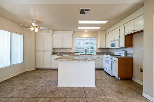 12063 Sun Canyon St, Riverside, CA 92503-0528