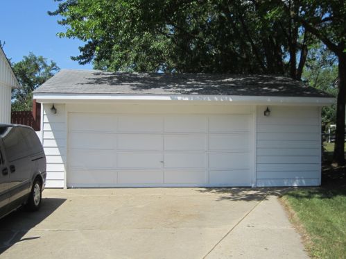 318 Field Ln, Streamwood, IL 60107-1524
