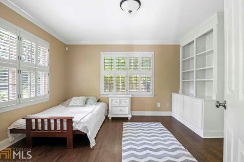 150 Beverly Rd, Atlanta GA  30309-2656 exterior
