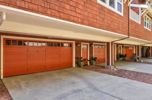 659 Prospect St, San Carlos, CA 94070-2952