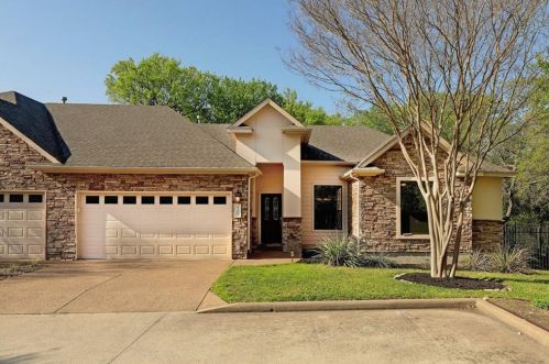 4305 Barkley Dr, Austin, TX 78727-3002