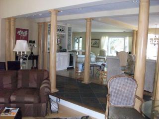 13841 Edgewater Dr, Cleveland OH  44107-1413 exterior