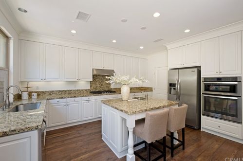 57 Crestwick, Irvine CA  92620-7306 exterior