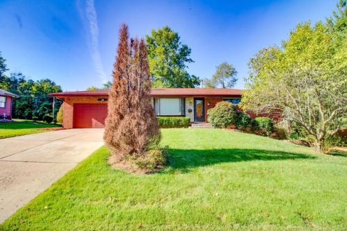 4814 Wick Mor Dr, Alton, IL 62002-5838