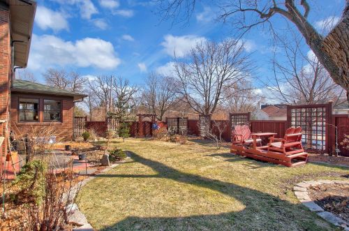1359 Hamline Ave, Saint Paul MN  55108-2407 exterior