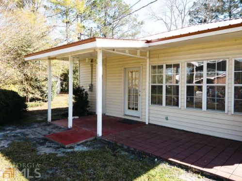157 Floyd St, Baxley, GA 31513-0926