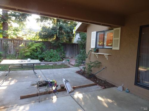 195 Bighorn Ct, Vacaville CA  95687-3438 exterior