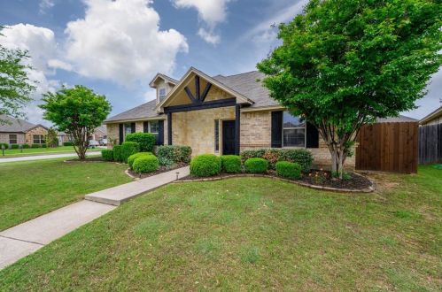 908 Glenview Cir, Aubrey, TX 76227-9506