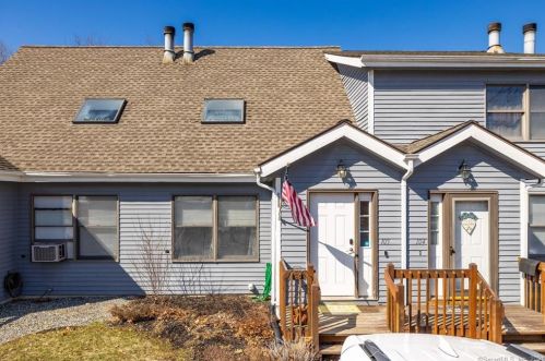 105 Lake Vista Dr, East Hampton, CT 06424-1600