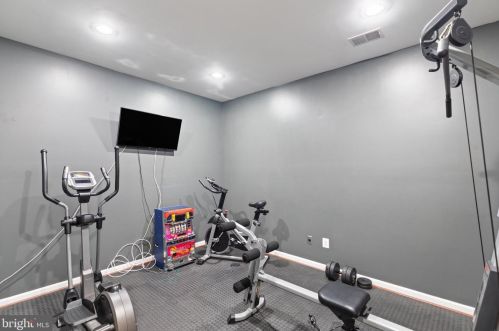 118 Milton Ave, Fallston MD  21047-2743 exterior