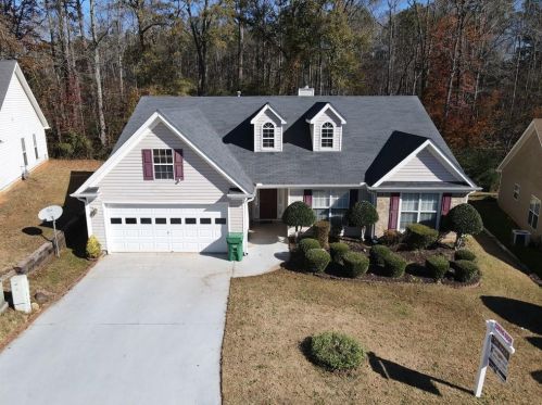 5825 Lakeview Cir, Lithonia, GA 30058-1843