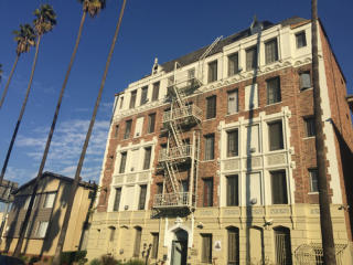 326 Normandie Ave, Los Angeles CA  90020-4406 exterior