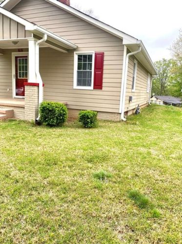 631 Aycock St, Carrollton, GA 30117-2929