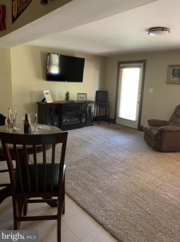 18 Bayhill Ct, Blenheim, NJ 08012-5442