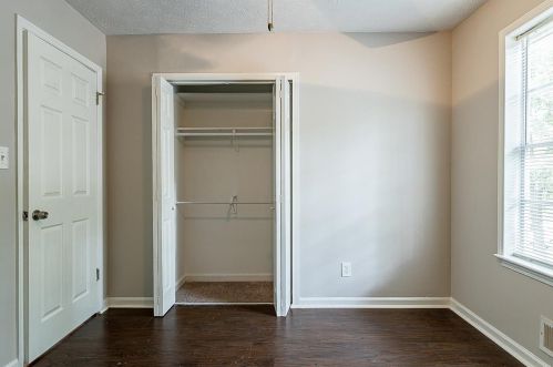 107 Parkview Dr, Stockbridge GA  30281-1112 exterior