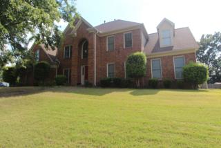 2421 Meadow Ridge Dr, Cordova, TN 38016-2525
