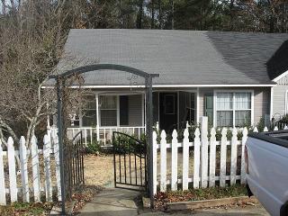 5140 Hill Farm Dr, Holly Springs, GA 30188-4030