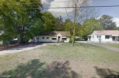 412 Community Dr, Mableton, GA 30126-5204