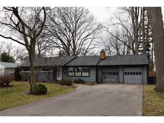 4905 Fair Oaks Dr, Toledo, OH 43613-3509