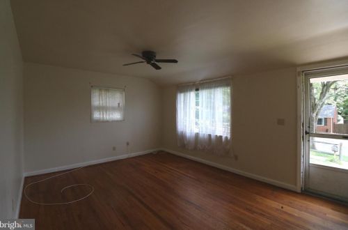 2911 Weisman Rd, Silver Spring MD  20902-2141 exterior