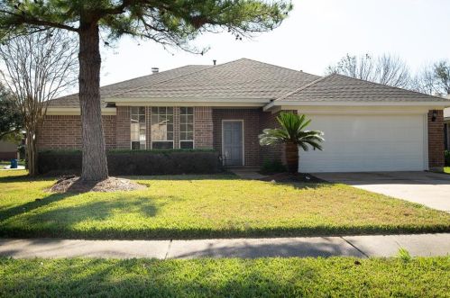 1612 Helmsley Dr, Richmond, TX 77471-6134