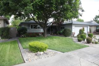 518 Gerard Dr, Lodi, CA 95242-2474