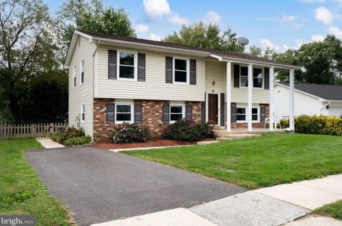 2245 Misthaven Ln, Gambrills, MD 21054-1239