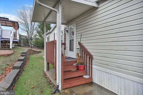 23 Meadow Run Pl, Harrisburg, PA 17112-3363