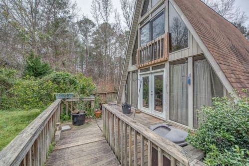 5555 Lakeview Cir, Fort Lawn, SC 29714-8636