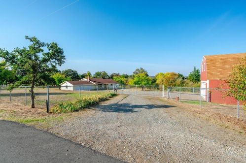 6122 Bald Mountain Rd, Browns Valley, CA 95918-9702