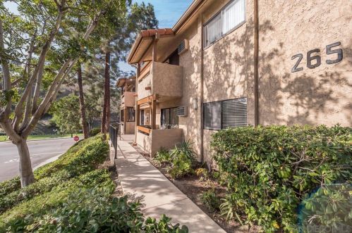 265 Loma Alta Dr, Oceanside, CA 92054-3683