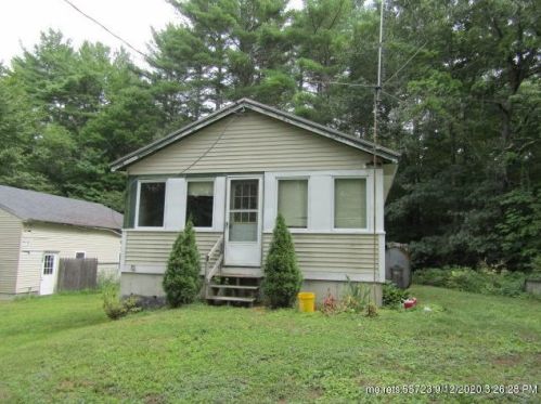 29 Shore Rd, Gray, ME 04039-5404