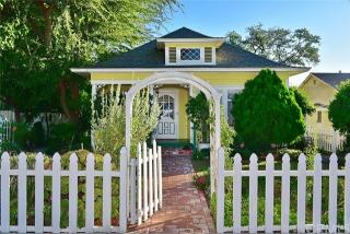 234 Colorado Blvd, Monrovia, CA 91016-2820