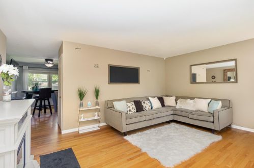 7046 Van Buren St, Gary, IN 46410-3453