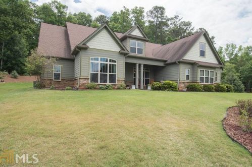 22 Westwood Lake Dr, Newnan, GA 30263-4687