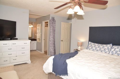 11582 Albion St, Denver CO 80246-5610 exterior