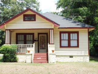 1128 Edna Pl, Macon, GA 31204-4336