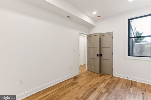 743 22nd St, Philadelphia PA 19130-2604 exterior