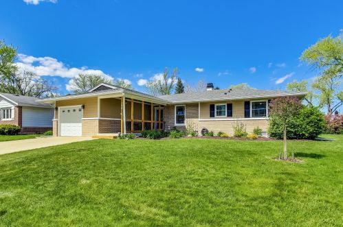 598 Bianco Dr, Elk Grove Vlg, IL 60007-4406