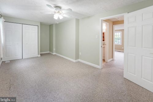 8364 Fern Leaf Ct, Springfield VA  22153-3863 exterior
