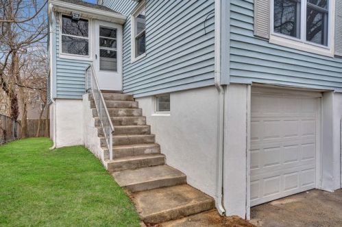 1307 Mossbank Rd, Point Pleasant Beach, NJ 08742-3437