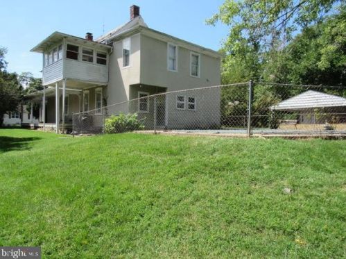 1128 Ridge St, Harpers Ferry, WV 25425-6938