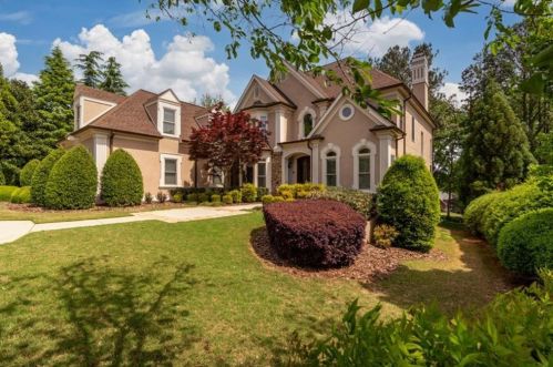 7910 Wentworth Dr, Duluth, GA 30097-1661