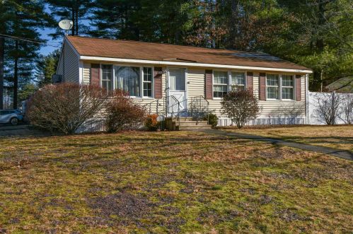 2 Santa Fe Rd, Nashua, NH 03062-3525