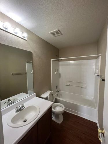 7448 Aspen Brook Dr, Austin TX  78744-1758 exterior