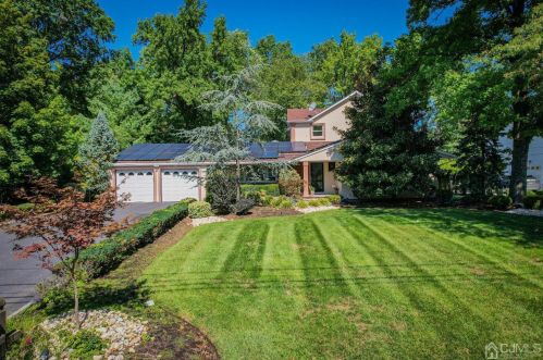 52 Oliver Ave, Edison, NJ 08820-3142