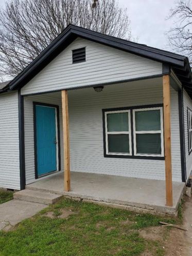 312 Live Oak St, Fort Worth TX  76102-3366 exterior