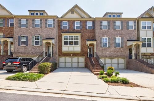 2067 Cobblestone Cir, Atlanta, GA 30319-4911